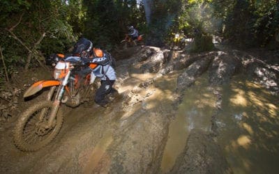 HOW TO HANDLE DIFFICULT TERRAIN ON A TRAIL RIDE | Dirt Action