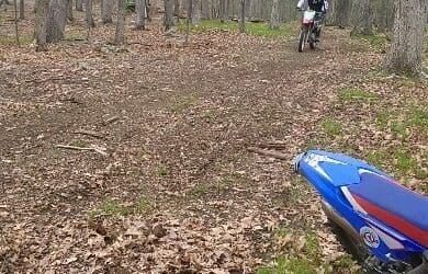 Working on some log crossings today with some new TDBA students. Our terrble cameraman (ok, fine, it was me) missed the second one, but trust us: it was PERFECT! #tdbavideo #dirtbiketraining #dirtbikeriding #dirtbikelessons #dirtbikeclass